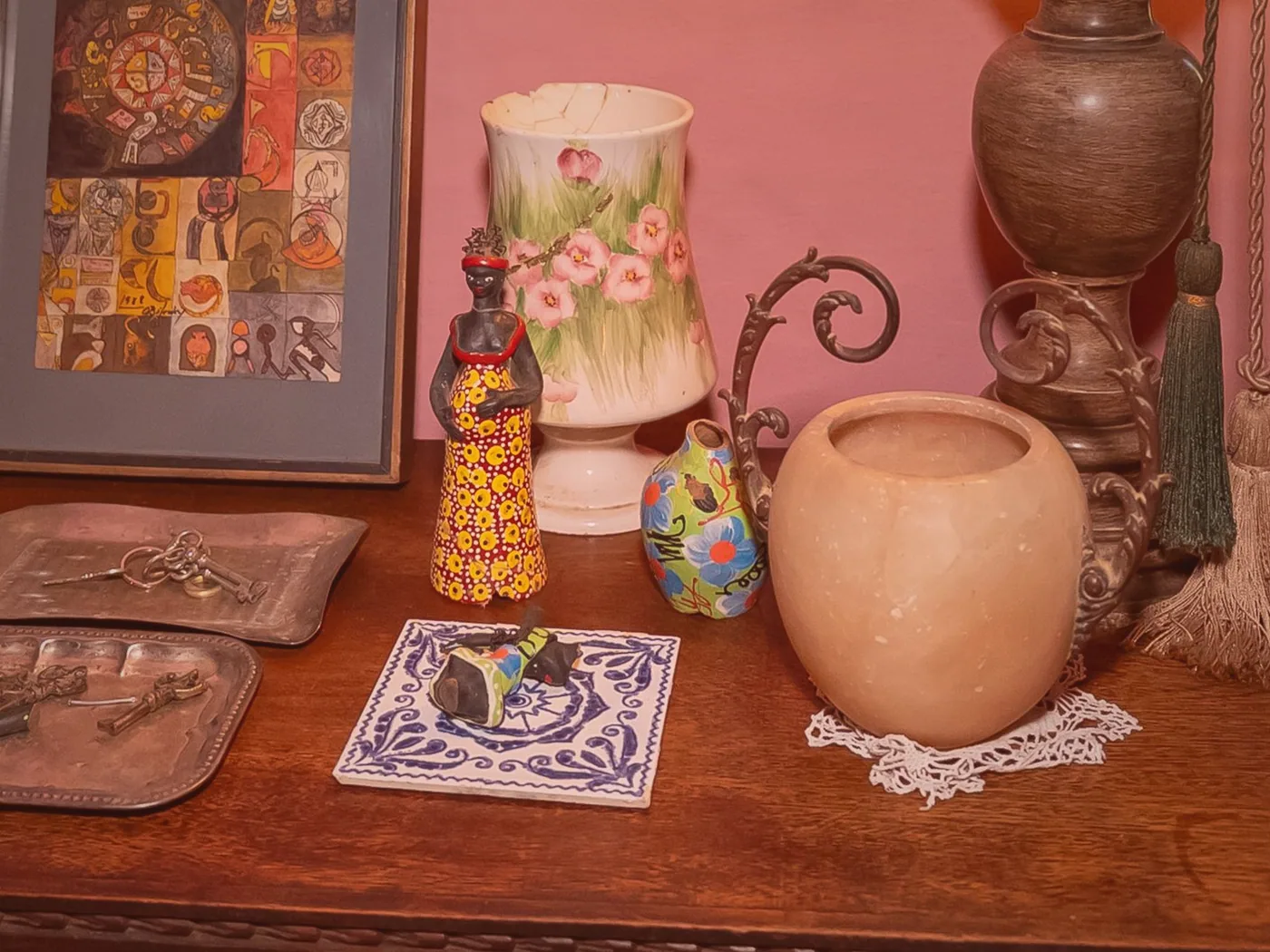 A kártyaterem belseje, ahol egykor a nyomdagépek zakatoltak